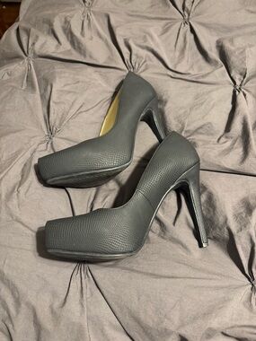 Jessica Simpson Women's Parisah Platform Stiletto Heel Pumps